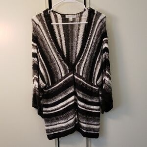 Cable & Gauge Black and White Cardigan Sweater